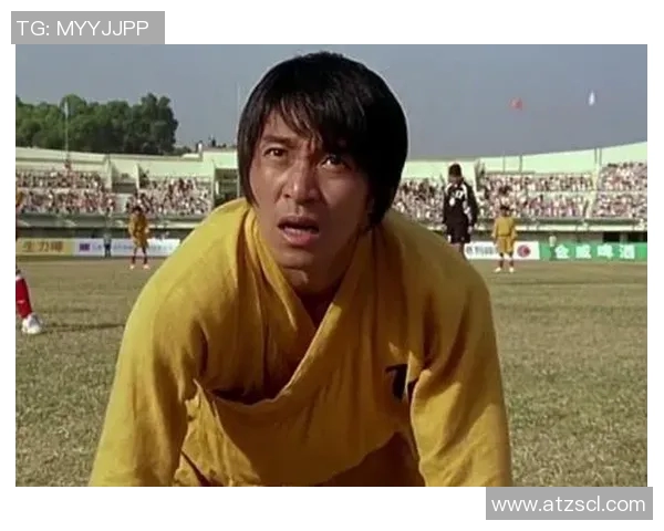 星爷少林足球经典场景重现：被打镜头引发观众爆笑与感动